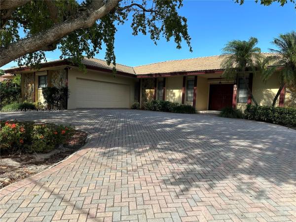 Diplomat Golf Estates, 1401 Diplomat Pkwy, Hollywood, Florida 33019, image 1
