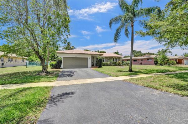 Royal Palm Estates, 861 SW 66th Ave, Plantation, Florida 33317, image 1