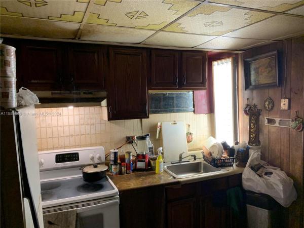 400 NW 116th St, Unincorporated Dade County, Florida 33168, image 2