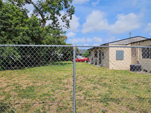 North Miami Estates, 1300 NW 45th St, Miami, Florida 33142, image 3