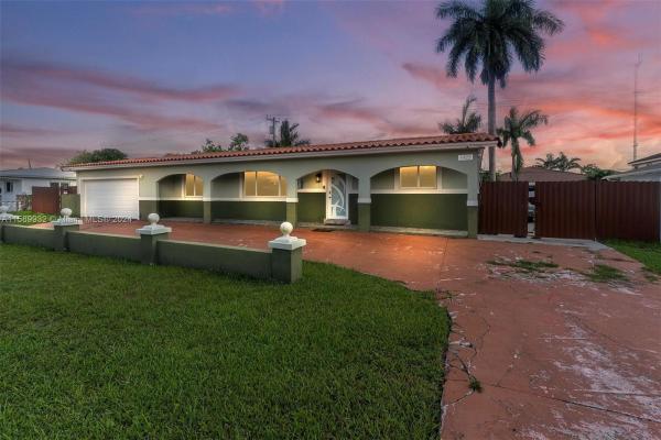 North Dade Country Club Village, 1425 NW 203rd St, Miami Gardens, Florida 33169, image 1