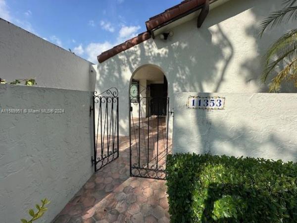 Town Villas In The Crossings, 11353 SW 133rd Pl #11353, The Crossings, Florida 33186, image 3