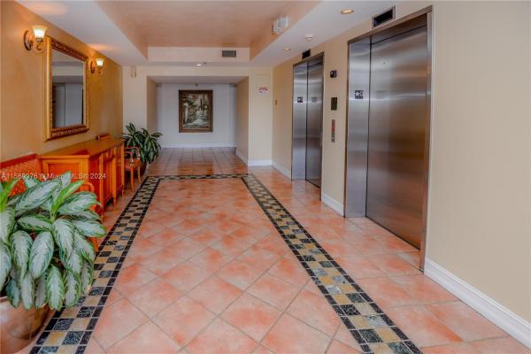The Yacht Club At Aventura, 19601 E Country Club Dr #7103, Aventura, Florida 33180, image 3