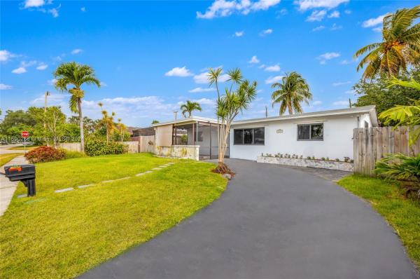 Driftwood Estates, 7681 Simms St, Hollywood, Florida 33024, image 1