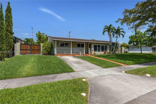 South Coral Homes, 9485 Dominican Dr, Cutler Bay, Florida 33189, image 3
