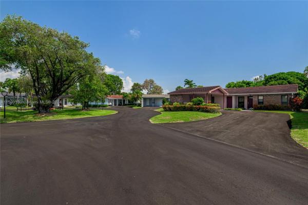 Kings Creek West, 8435 SW 80th Pl, Kendall, Florida 33143, image 3