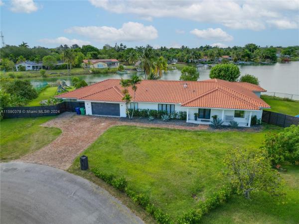 Pine Shore, 12505 SW 112th Ct, Kendall, Florida 33176, image 3