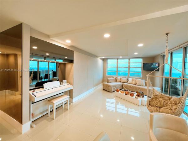 Commodore Plaza Tower, Aventura, Florida 33160, image 1