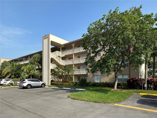 Aruba Village, 3303 Aruba Way #J3, Coconut Creek, Florida 33066, image 1