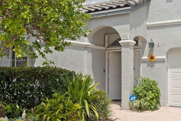 Classic Landing, 611 NW 155th Ter, Pembroke Pines, Florida 33028, image 2