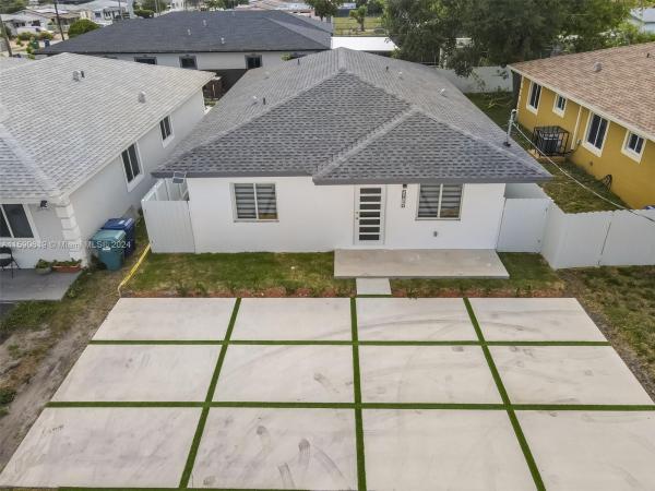 Homeville, 5816 23rd, Brownsville, Florida 33142, image 2
