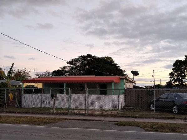 Goulds No HOA, 11824 SW 220th St, Goulds, Florida 33170, image 1