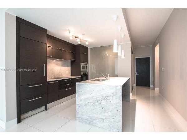 900 Biscayne Bay, 900 Biscayne Blvd #4407, Miami, Florida 33132, image 2