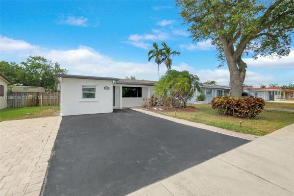 Driftwood Acres, 6751 Greene St, Hollywood, Florida 33024, image 3