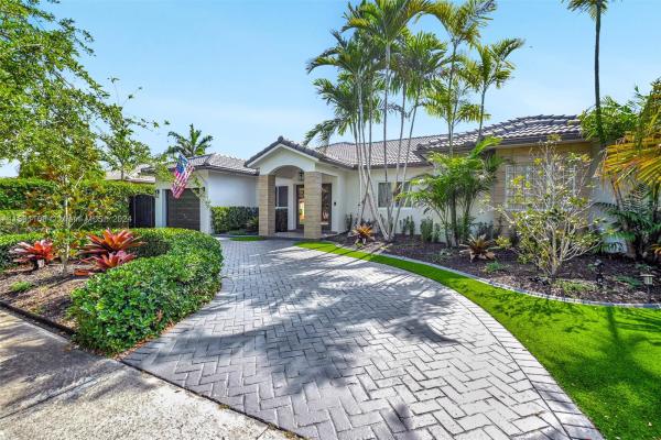 Palm Springs Estates, 17713 NW 87th Pl, Hialeah, Florida 33018, image 2