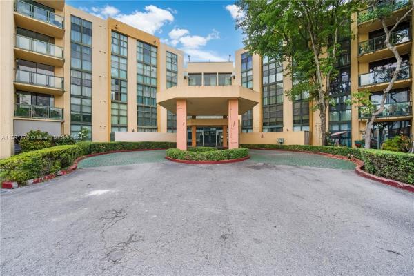 International Park, 11780 SW 18th St #225-2, Tamiami, Florida 33175, image 1