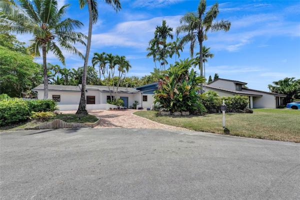 Timberwood Estates, 11520 SW 92nd St, Kendall, Florida 33176, image 2