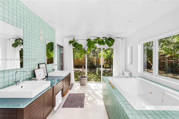 New Belle Meade, 819 NE 72nd Ter, Miami, Florida 33138, image 3