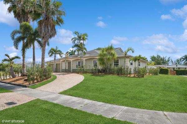 Universal Estates South, 27683 SW 163rd Ct, Redland, Florida 33031, image 3