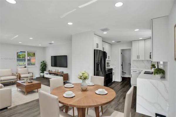 Alphaville, 816 NW 8th St, Florida City, Florida 33034, image 3