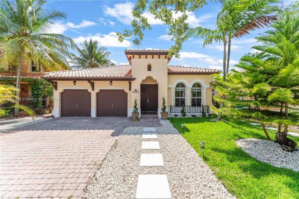 2720 SW 154th Ct, Unincorporated Dade County, Florida 33185, image 2