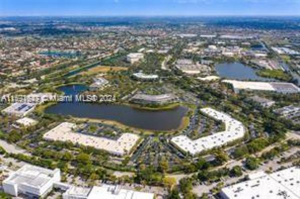 Golden Isles, 700 Layne Blvd #215, Hallandale Beach, Florida 33009, image 1
