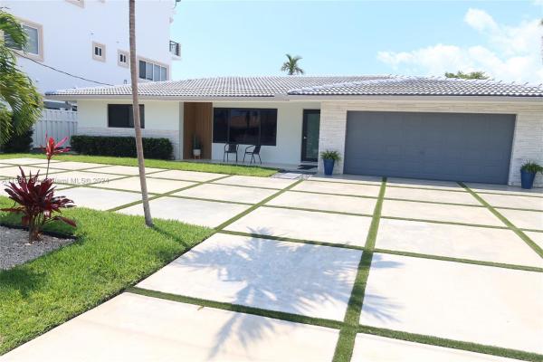 Pompano Isles, 2564 SE 10th Ct, Pompano Beach, Florida 33062, image 1
