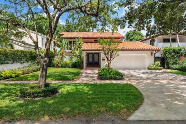 Riviera, 5551 San Vicente St, Coral Gables, Florida 33146, image 2
