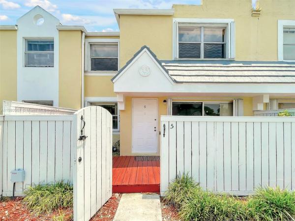Gables Point, 6810 SW 45th Ln #131, Glenvar Heights, Florida 33155, image 1