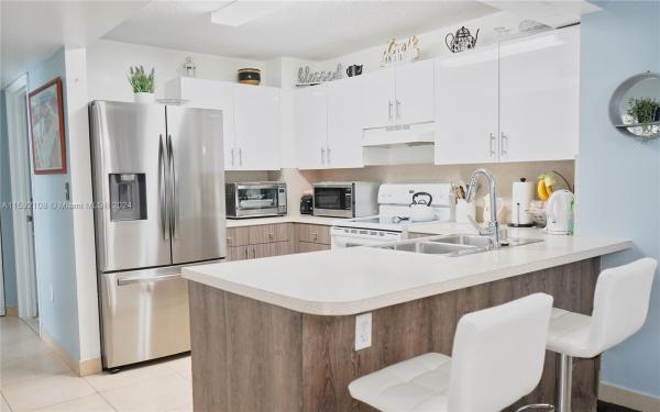 Casa Grande 1 Towers, 104 SW 9th St #1001, Miami, Florida 33130, image 1