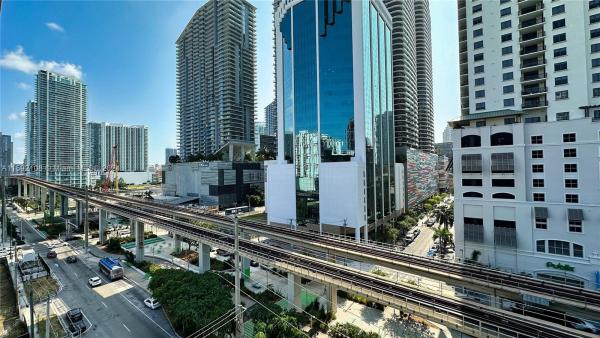 Casa Grande 1 Towers, 104 SW 9th St #1001, Miami, Florida 33130, image 3