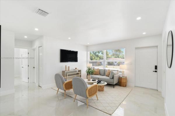 North Broward Highlands, 621 SW 15th St, Deerfield Beach, Florida 33441, image 2