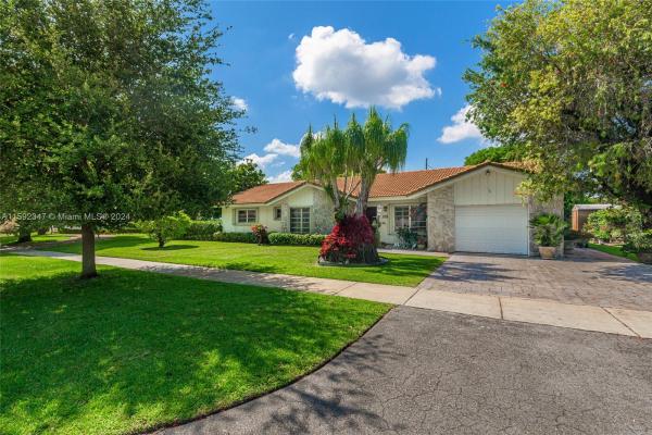 Kings Creek, 8350 SW 83rd St, Glenvar Heights, Florida 33143, image 1