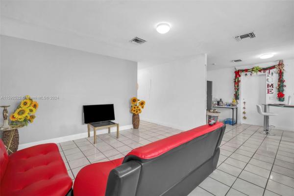 Liberty Park Estates, 571 NW 21st St, Pompano Beach, Florida 33060, image 1