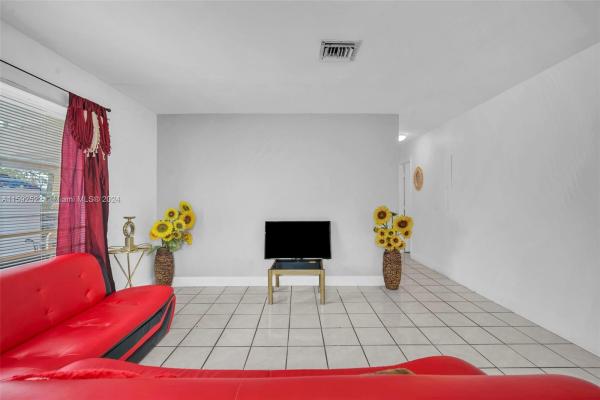 Liberty Park Estates, 571 NW 21st St, Pompano Beach, Florida 33060, image 2