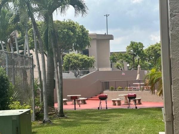Sandalwood, 802 NW 87th Ave #319, Fountainebleau, Florida 33172, image 1