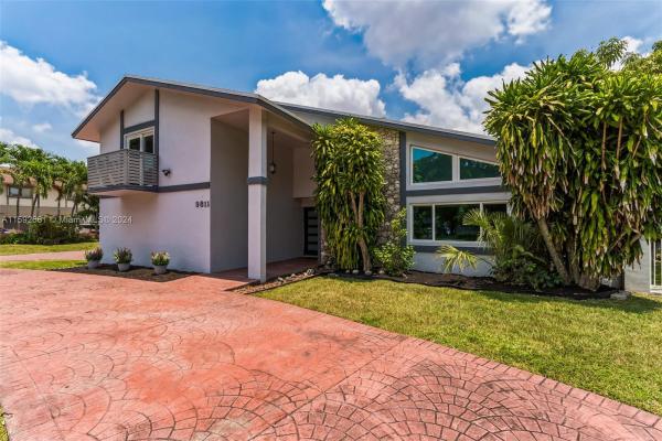 Calusa Club Estates, 9811 W Calusa Club Dr, The Crossings, Florida 33186, image 3
