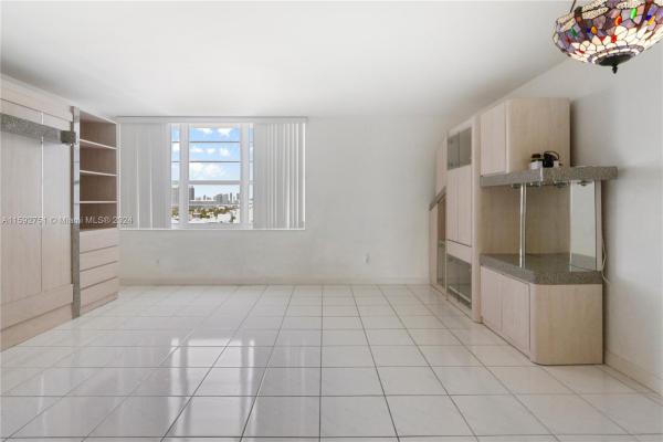 The Decoplage, 100 Lincoln Rd #1016, Miami Beach, Florida 33139, image 3