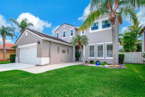Carrington Lake, 589 E Carrington Dr, Weston, Florida 33326, image 1