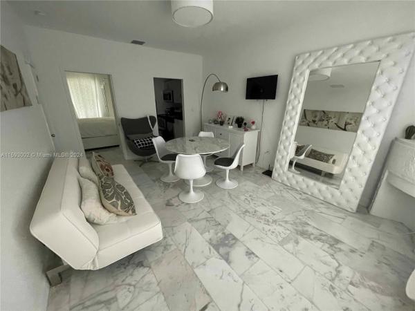 Art Nouveau, 922 Jefferson Ave #11, Miami Beach, Florida 33139, image 3