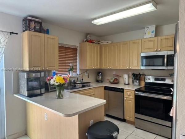 Belleview Villas, 17314 NW 74th Ave #102, Hialeah, Florida 33015, image 3