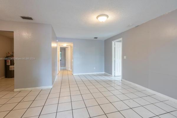 Seapines, 28099 SW 143rd Ct, Leisure City, Florida 33033, image 3