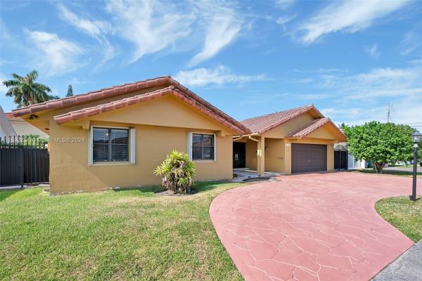 11474 SW 29th St, University Park, Florida 33165, image 2