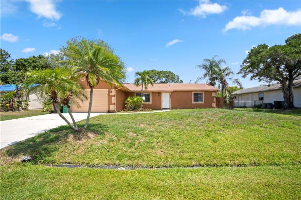 Bayshore Heights, 468 SW Molloy St, Port St. Lucie, Florida 34984, image 2