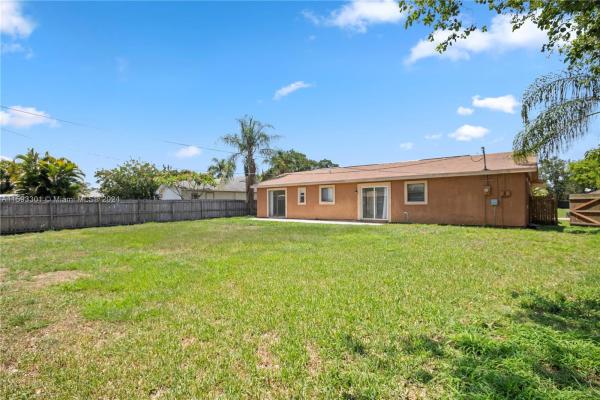 Bayshore Heights, 468 SW Molloy St, Port St. Lucie, Florida 34984, image 3