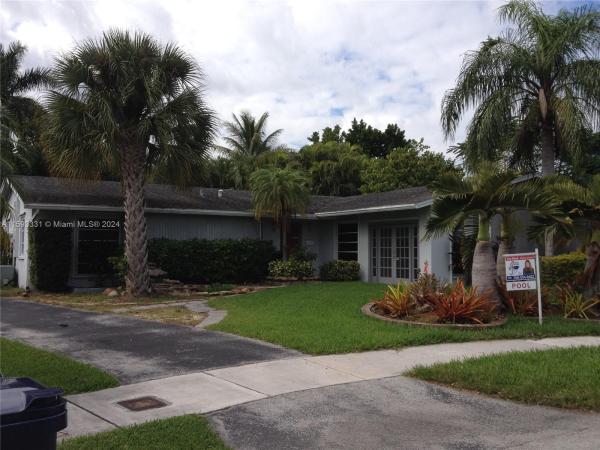 Bel Aire, 9553 SW 189th Ter, Cutler Bay, Florida 33157, image 2