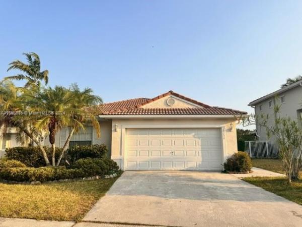 Estancia, Pembroke Pines, Florida 33029, image 1