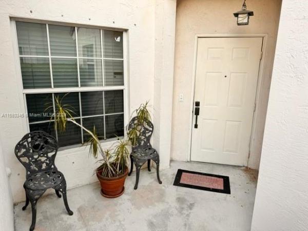 Estancia, Pembroke Pines, Florida 33029, image 2