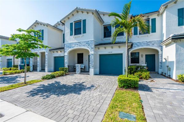 Pine Vista, 13418 SW 287th St #13418, Leisure City, Florida 33033, image 3