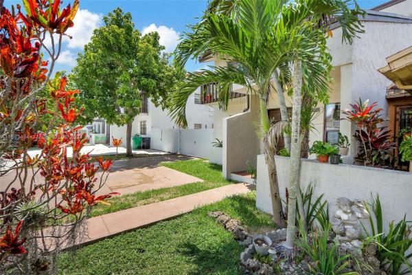 Concord Twin Homes, 11032 SW 38th Ln #1, University Park, Florida 33165, image 3